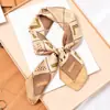 Pañuelo cuadrado pequeño de 70 cm para mujer, bufanda nueva de primavera y otoño, versátil, regalo para madre, bufanda práctica, a la moda, de alta gama
