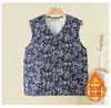 Estilo nuevo 2026, chaleco cálido con forro de polar y grosor adicional para mujer, con diseño de cuello en V floral, adecuado para mujeres de mediana edad y mayores, y se puede usar como prenda exterior en otoño e invierno