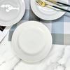 Venta al por mayor de fábrica plato plano de cerámica de 8 pulgadas con patrón de líneas porcelana blanca pura para hotel porcelana blanca simple hogar tienda de dos dólares regalo