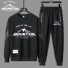 Comércio Exterior Masculino Veludo Solto e Confortável Terno Primavera e Outono Casual Esportivo Moletom Gola Redonda e Calça de Moletom Conjunto de Duas Peças