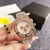 Relógio de Quartzo Multifuncional Feminino Dourado Rosé com Diamantes em Toda a Pulseira Mostrador de Três Olhos Pulseira de Diamante Moda de Luxo Leve Relógio Feminino