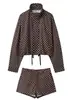 Atacado 2026 Conjunto Casual Feminino Europeu e Americano com Jaqueta e Shorts de Bolinhas 6686