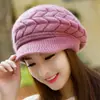 Chapéu de Lã Tricotado Feminino Novo Estilo Coreano para Outono e Inverno, Acolchoado com Fleece, Espesso e Quente, com Aba, Chapéu da Moda e Versátil que Valoriza o Rosto