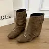 Botas Western Cowboy Retrô para Mulheres, Verão e Outono, Botas da Moda que Aumentam a Altura para Mulheres Baixas, Botas de Cano Curto com Salto Grosso e Fivela de Cinto, Botas Franzidas