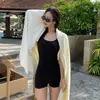 Novo maiô feminino de peça única 2026, estilo puro desejo, cor sólida, com pernas de corte reto, que esconde a barriga, modelador, sexy, com costas amplamente abertas, adequado para férias e fontes termais