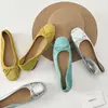 Sapatos Femininos com Bico Arredondado e Boca Rasa, Solado Macio, Salto Baixo, Novo Estilo Primavera, Pele de Ovelha, Bico Redondo, Confortáveis, Sapatos Flutuantes Femininos, Sapatos Baixos para Mães