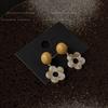 Brincos de tarraxa de flor de acrílico frescos estilo japonês e coreano femininos nicho doce temperamento brincos floridos moda temperamento joia de ouvido