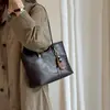 Bolso de hombro tipo tote de alta gama y gran capacidad para mujer, nueva colección de otoño 2026, retro y versátil, perfecto para el trabajo y los desplazamientos