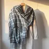 Bufanda Gruesa de Imitación Cachemir Cálida para Navidad, Otoño, Invierno, Año Nuevo, Protector de Cuello de Alta Gama, Estilo Moderno Versátil de Moda