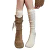 Meias de cano alto brancas de couro de bezerro para mulheres, outono e inverno, de cano alto, modeladoras, com renda, meias JK, meias largas, combinadas com botas de montaria, meias longas