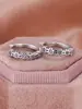 Pendientes de Plata de Ley S925 Europeos y Americanos Transfronterizos de Medio Círculo Pequeño de Circonio Pendientes Simples Dulces de Flor Fresca Nicho