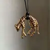 Encanto Salvaje Único~Collar con Colgante de Leopardo Negro y Dorado para Mujer, Cadena Larga para Suéter de Moda Estilo Old Money, Accesorio de Tendencia