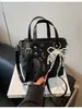 Bolsa Transversal Tendência Transfronteiriça para Mulheres 2026 Novo Estilo, Textura Simples e Doce, Bolsa Transversal Estilo Cesta para Mulheres, Bolsa de Ombro