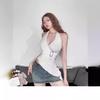 Cool e cool estilo de design V-neck lace-up colete sem mangas personalidade feminina cintura fina quente moda top