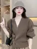 Cardigan de tricô com design de nicho estilo retrô, nova coleção outono/inverno feminina, inspirado no Japão, caimento relaxado, versátil e que afina a silhueta