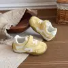 Tênis Esportivo Leve com Velcro Casual para Meninas 2026 Primavera/Outono Novos Tênis Respiráveis Estilo Alemão para Meninos Sapatos de Jardim de Infância