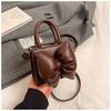 Bolso Cuadrado Pequeño con Lazo de Moda Bolso Coreano para Mujer Bolso de Hombro Sencillo 2025 Nuevo de Nicho Portátil para Mujer marrón