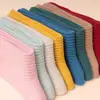 Calcetines de Color Sólido para Mujer hasta la Pantorrilla para Primavera y Otoño, Calcetines de Maternidad para Todas las Estaciones, Calcetines Nuevos hasta la Pantorrilla, Calcetines Casuales Transpirables Absorbentes de Sudor para Mujer de Otoño e Invierno