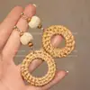Youjuclub-Vacaciones Tropicales~Aretes de Paja y Clips para Orejas de Estilo Étnico Bohemio a la Orilla del Mar