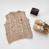 Colete Feminino Estilo Academia 2026 Outono Novo Estilo Coreano Versátil Casual Bordado Infantil Cardigan de Lã Tendência