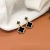 Brincos de Tarraxa Trevo de Quatro Folhas Pretos, Elegantes, Afinam o Rosto, Brincos de Prata Esterlina, Estilo Retro Cool, Design de Nicho, Brinco de Alta Qualidade