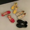 Sandalias Birkenstock Tejidas con Punta Hueca y Suela Suave para Mujer 2026 Nuevo Verano Retro Planas Rojas