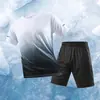 Conjunto Esportivo Casual Gradiente para Casal de Verão, Conjunto Respirável de Seda Gelada, Roupas Esportivas Casuais Tendência de Verão para Homens e Mulheres Plus Size