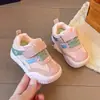 Tênis Esportivo Infantil 2026 Novo Outono Respirável Casual Infantil Tênis de Board Tênis de Treino Alemão Infantil Sapatos Masculinos Sapatos Brancos