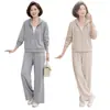 Conjunto de dos piezas elegante de manga corta para otoño e invierno de mujeres de mediana edad y mayores, conjunto versátil de talla grande nuevo y moderno casual