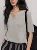 Camiseta de Punto de Lino Fino con Cuello en V Holgada Protectora del Sol para Mujer, Nuevo Estilo Verano 2026, Top Casual de Manga Corta Adelgazante
