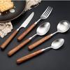 Cuchillo y tenedor estilo occidental de acero inoxidable 304 de palisandro, cuchillo para carne de madera maciza de alto valor de color, vajilla japonesa con mango de madera mate.
