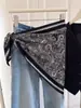 Cachecol Triangular Floral Cachecol de Seda Estampado/Bolsa de Cintura Floral de Veludo para Mulheres Decoração em Camadas Acessório Versátil de Nicho e Tendência