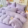 Juego de cuatro piezas de algodón acolchado fresco y sencillo estilo Ins, ultra suave para dormir sin nada, estampado floral estilo pastoral, juego de tres piezas para dormitorio, funda de edredón de gasa de doble capa