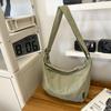 Bolsa Transversal Casual Feminina 2025 Nova Leve Estilo Japonês e Coreano Simples para Sair Bolsa de Ombro Grande Capacidade Bolsa de Mão de Estudante