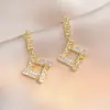 Aretes para Mujer, Aretes de Flor Corazón con Circonita Micro-pavimentada de Cobre, Nueva Moda de Nicho, Diseño Simple, Joyería de Temperamento y Versátil