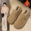 Botas de Nieve de Suela Gruesa para Mujer 2026 Nuevo Estilo Invierno Slip-on Más Terciopelo Ropa Exterior Peludas Zapatos Birkenstock de Caña Baja Cálidos Zapatos de Algodón
