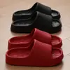 Chinelos de EVA para homens, chinelos vermelhos para casamentos, chinelos femininos para casais, chinelos de uma tira para celebrações, noivados, dotes e chinelos femininos para o ano de nascimento.