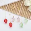 Aretes colgantes de pez pequeño iridiscente con ganchos para la oreja, clips para orejas sin perforación, estilo de doble uso, ambiente fresco y juvenil, accesorio versátil y favorecedor