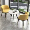 Conjunto de Três Peças de Mesa e Cadeiras de Varanda de Luxo Leve Celebridade da Internet Uma Mesa e Duas Cadeiras Lazer Criativo Simples Recepção Conjunto de Mesa Redonda Combinação