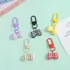 Llavero creativo de lazo a rayas de colores, accesorio colgante DIY, decoración fresca y elegante para bolsos de hombre y mujer