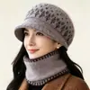 Chapéu de Inverno Feminino Proteção de Orelha Chapéu de Lã Tricotado Quente Engrossado Proteção contra Frio Pessoas de Meia-Idade e Idosos Mãe Avó Chapéu de Algodão com Forro de Veludo