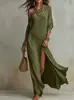 Vestido de Férias Estilo Boêmio de Um Ombro e Manga Longa com Pregas Texturizadas e Fenda Alta, Fluido e Elegante