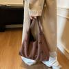 Bolsa de Ombro Feminina Suede Fosco Recortada Pétala 2025 Nova Retro Versátil Grande Capacidade Casual Tote Bolsa de Axila