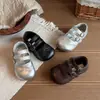 Nueva colección de otoño: Zapatos de cuero estilo británico para niños, zapatos planos de suela blanda para niñas, zapatos de princesa con cierres de velcro, zapatos planos negros
