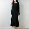 Novo Suéter 100% Lã Outono e Inverno Vestido de Gola Redonda Feminino Saia de Lã Confortável e Quente Design Torcido Base de Caxemira