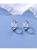 Aretes de Estrella Hueca para Mujer Diseño de Nicho Exquisitos de Alta Gama Temperamento Único Versátiles Para Uso Diario Pendientes Delicados