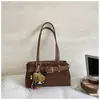 Bolso de ante de alta gama estilo vintage para debajo del brazo, nueva colección otoño/invierno 2026, moderno y versátil, simple y práctico para el día a día, bolso de hombro o bolso de mano