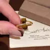 Anillo de Piedra Ojo de Tigre Dorado Ultra Brillante para Mujer, Anillo de Dedo Índice Apilable de Gama Alta de Nicho para Otoño e Invierno, Anillo Abierto Exquisito Versátil