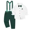 Traje formal estilo británico para niño, camisa blanca pura de manga larga, tirantes verde esmeralda, corbatín, conjunto de tres piezas