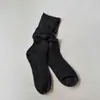 Calcetines nuevos para mujer de otoño e invierno, calcetines retro de color liso de doble aguja, calcetines de moda de seda dorada y plateada, hilo grueso, calcetines cómodos de rizo, calcetines de longitud media